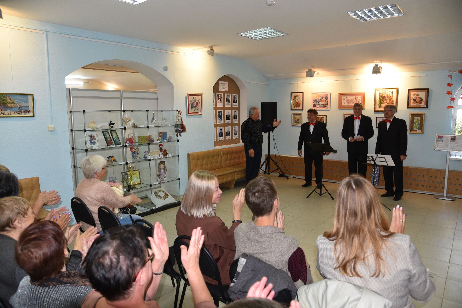 лотошино, лотошинский музей, выставка живописи,