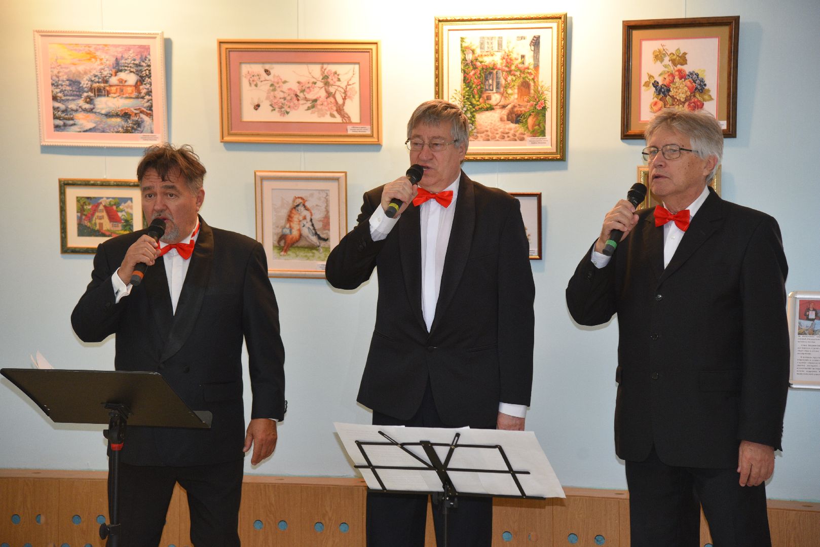 лотошино, лотошинский музей, выставка живописи,