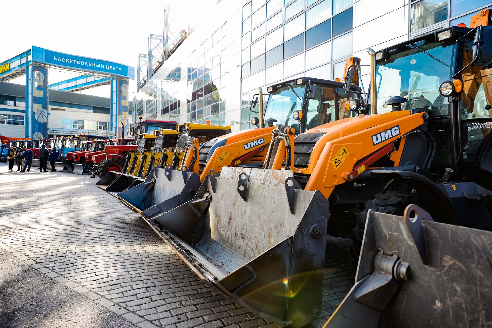 смотр, техника, дворник,  коммунальщики,