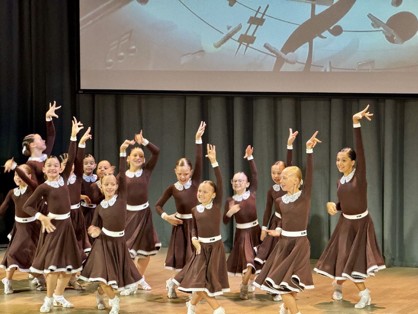 день учителя , поздравили учителей , ленинский округ, детская школа искусств,