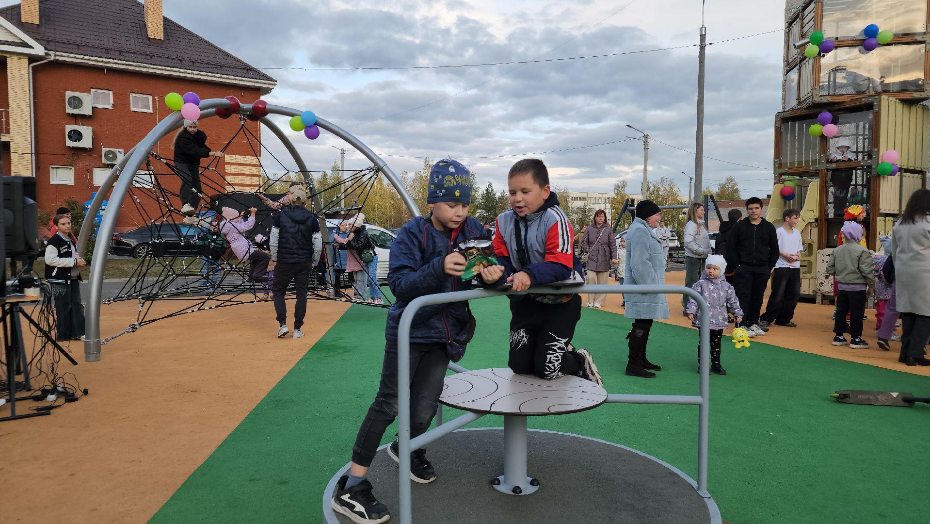 новая детская площадка, благоустройство 2025, давыдово, орехово-зуевский округ,