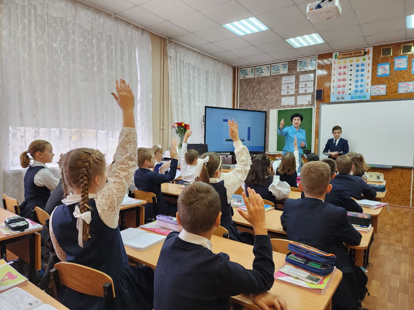 электросталь, учитель, герой, день учителя, школа, образование, педагог,