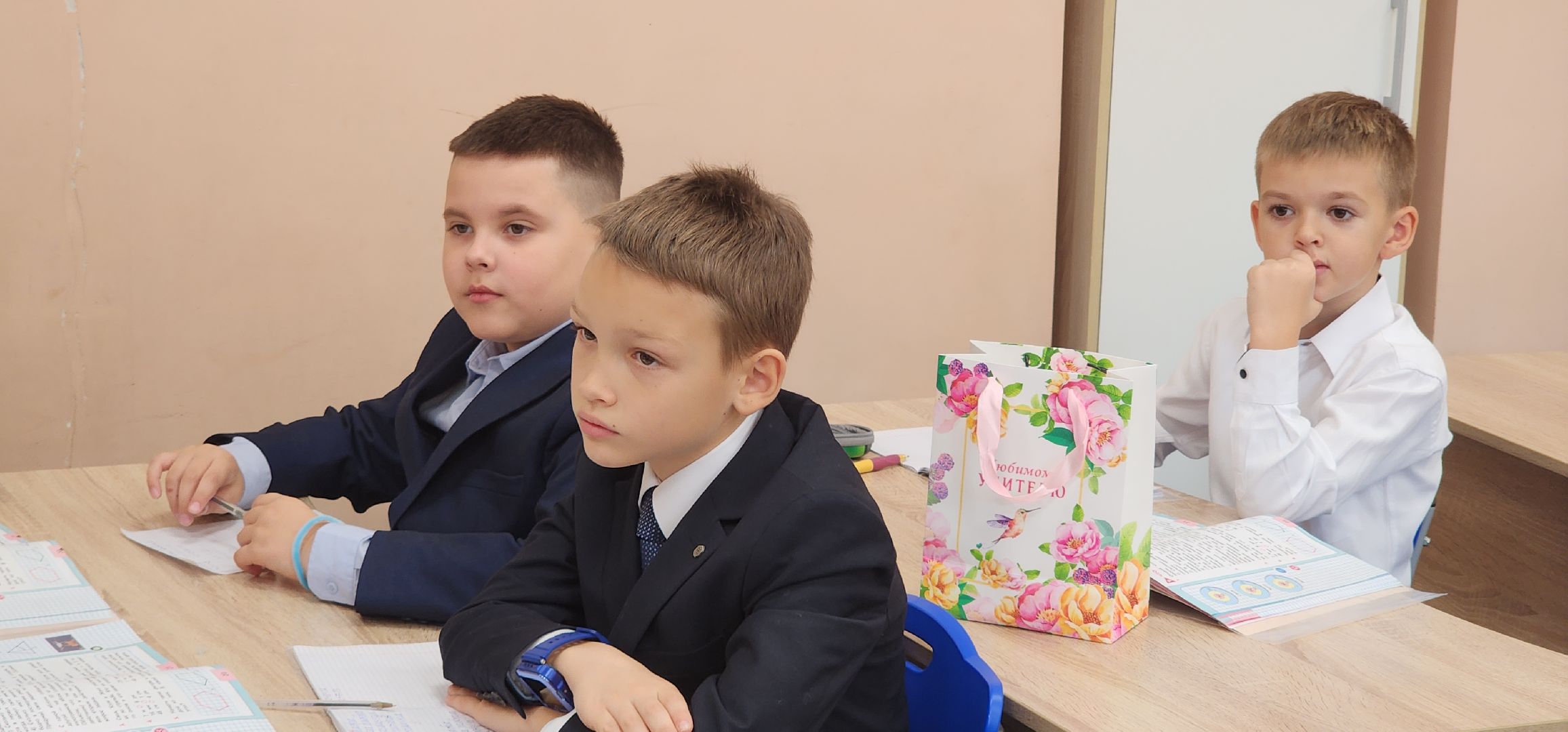 Образование, День учителя, Общество , Люди Звенигорода ,