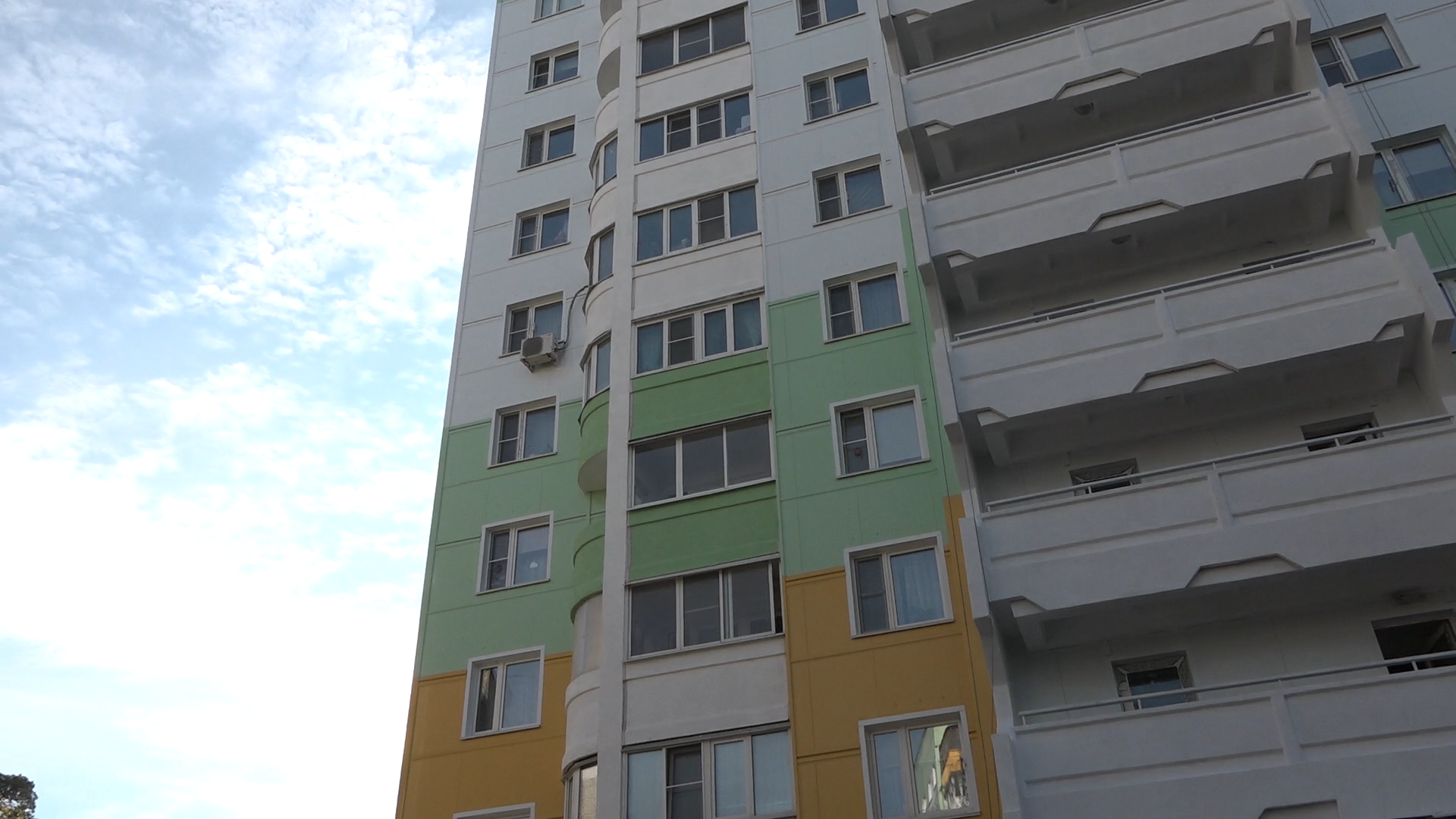 заозерная 25 власиха, власиха капремонт домов, фкр мо, термоленд мкд, ремонт фасада,