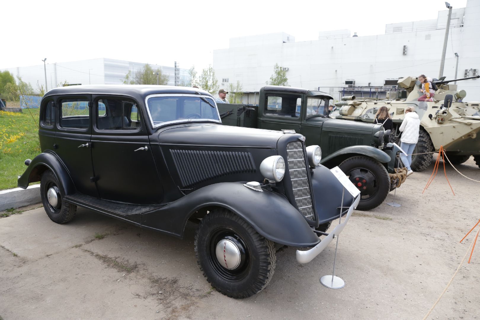 Солнечногорск, день победы, праздник, выставка, автомобили