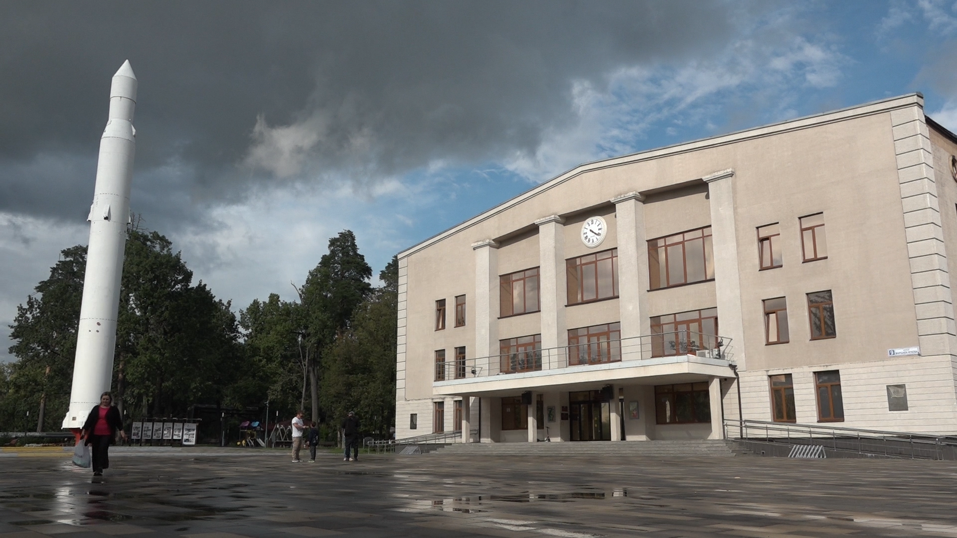 сезонный каток, каток во власихе, строительство катка, зимние виды спорта, катание на коньках,