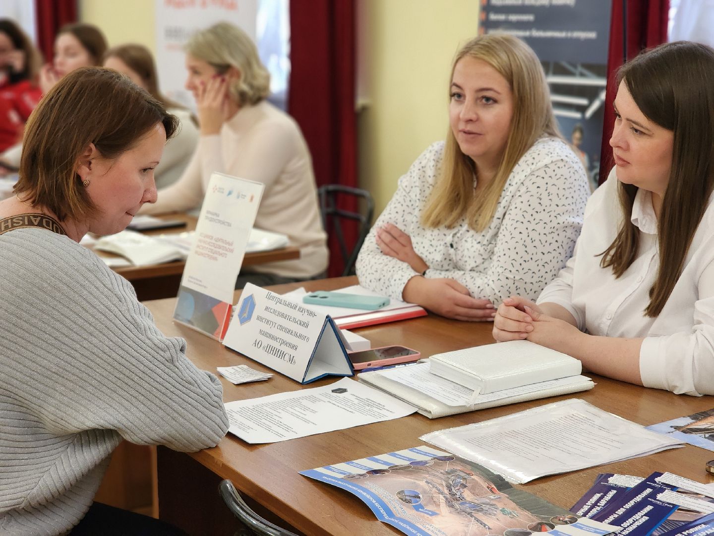 сергиев посад, сергиево-посадский городской округ, ярмарка трудоустройства, вакансии, работа, труд всем, кадровый центр подмосковья, дк гагарина,работодатель,