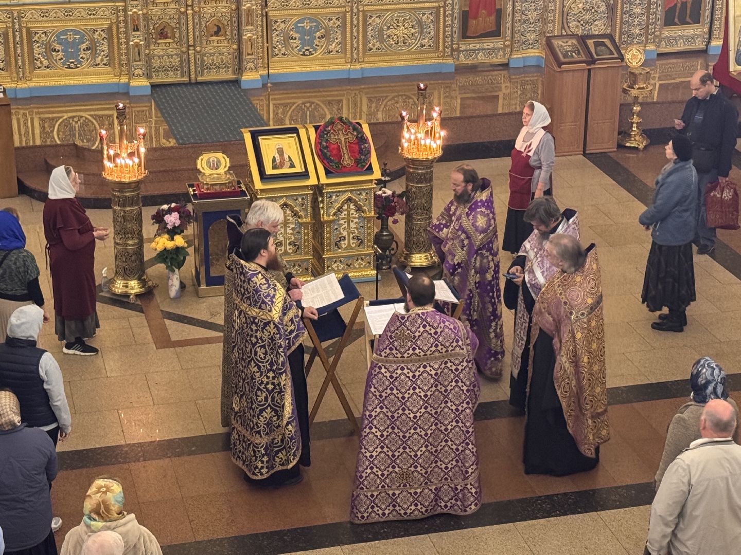 Мощи святителя Тихона, Патриарх Московский и всея Руси, Георгиевский кафедральный собор,