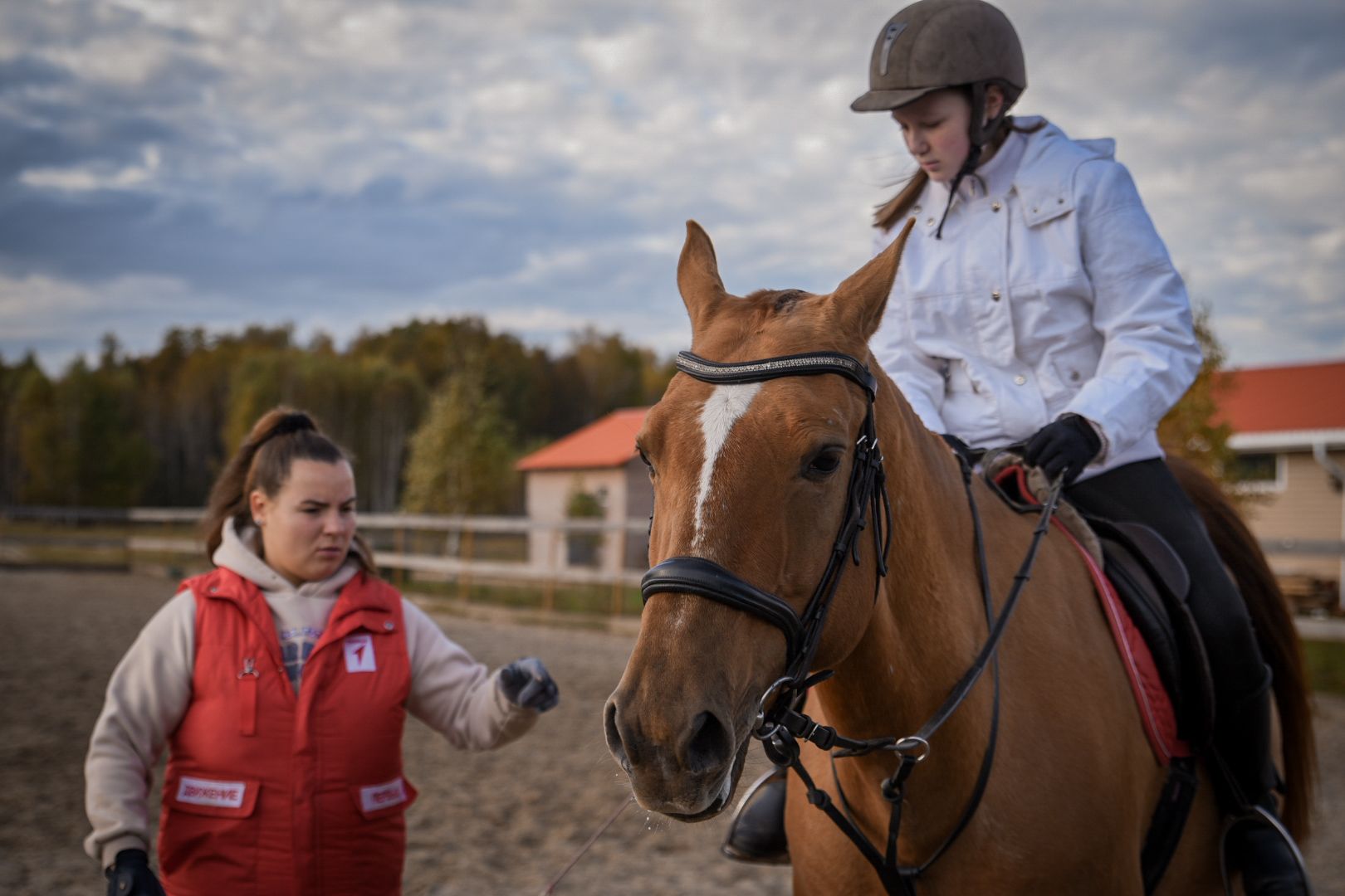 дети, конный клуб салтыково, конные прогулки , катание на лошадях,