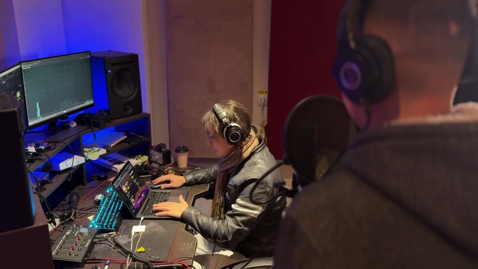 Реутов, творчество, песни, Денис Алексахин, запись песен, сведение и мастеринг,