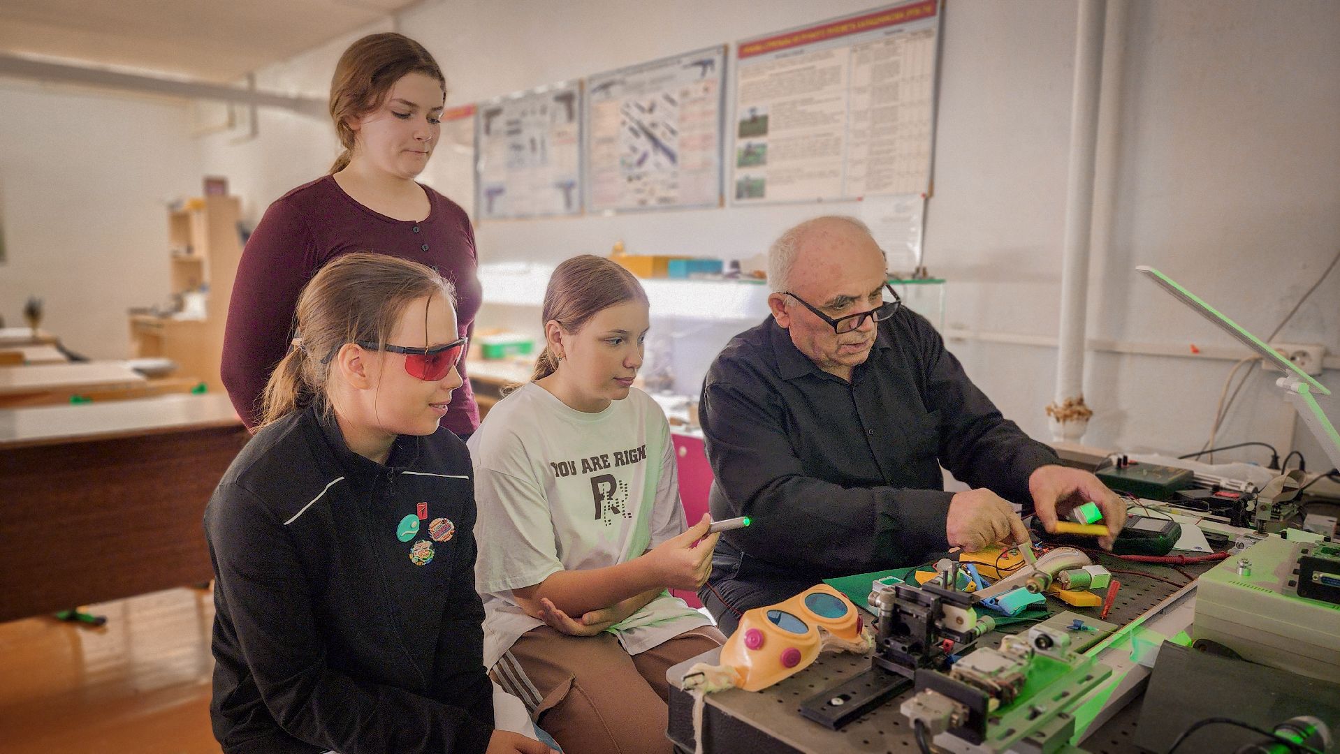 бронницы, дети, осенние каникулы , кружки и секции во время каникул , школа имени Тимофеева ,