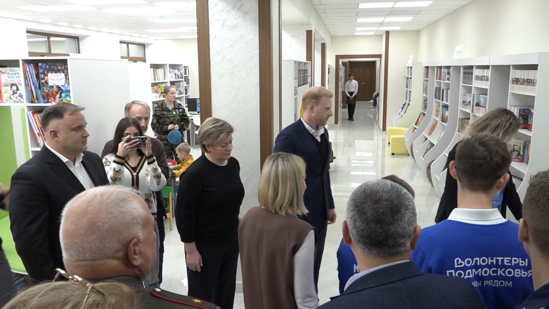 модельная библиотека, власиха библиотека, мбук компас, власиха компас, открытие библиотеки,