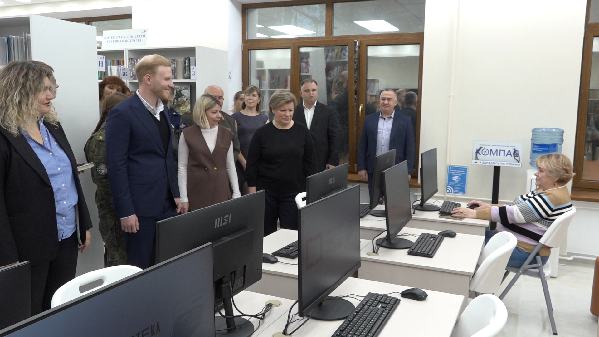 модельная библиотека, власиха библиотека, мбук компас, власиха компас, открытие библиотеки,