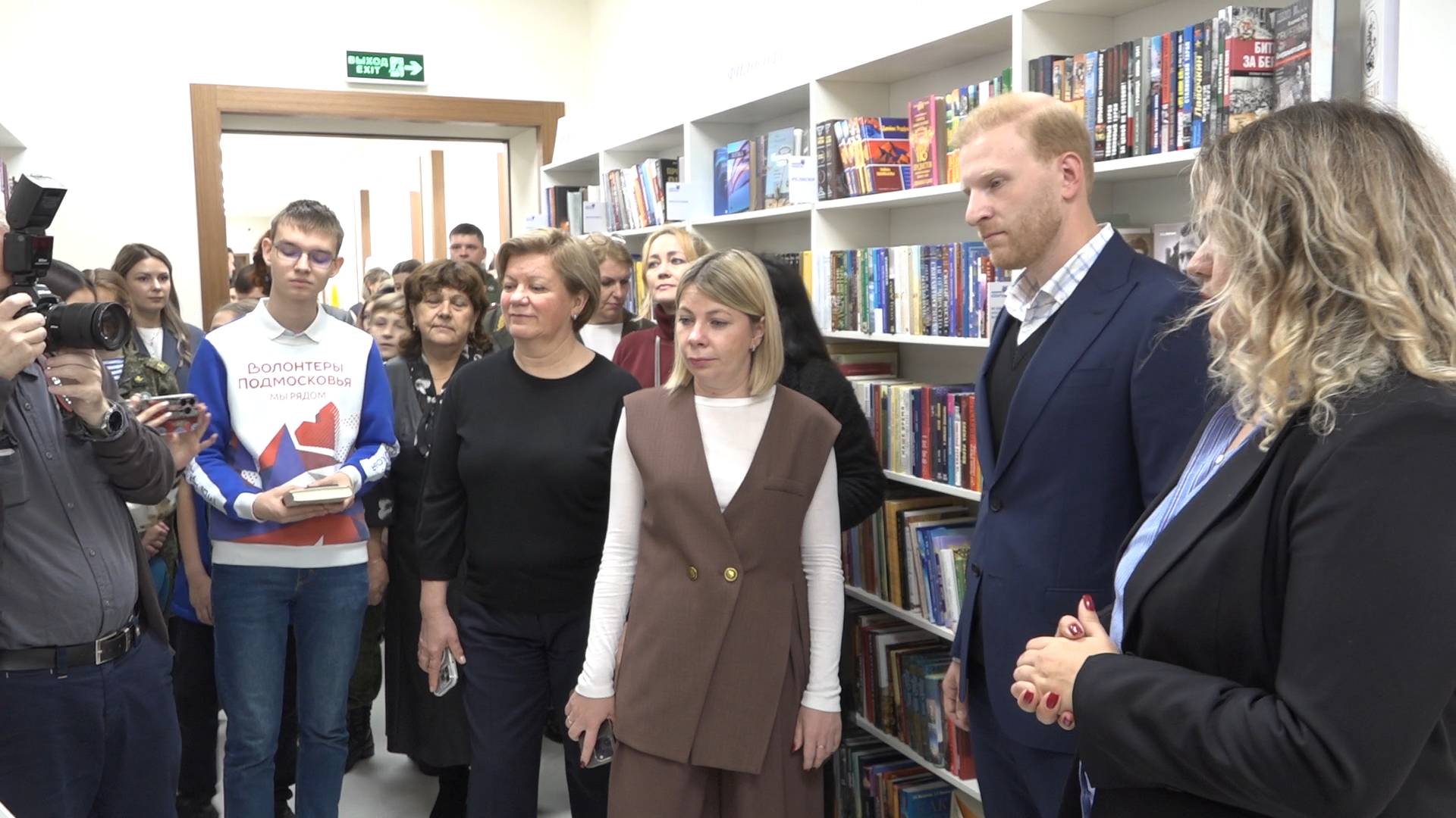 модельная библиотека, власиха библиотека, мбук компас, власиха компас, открытие библиотеки,