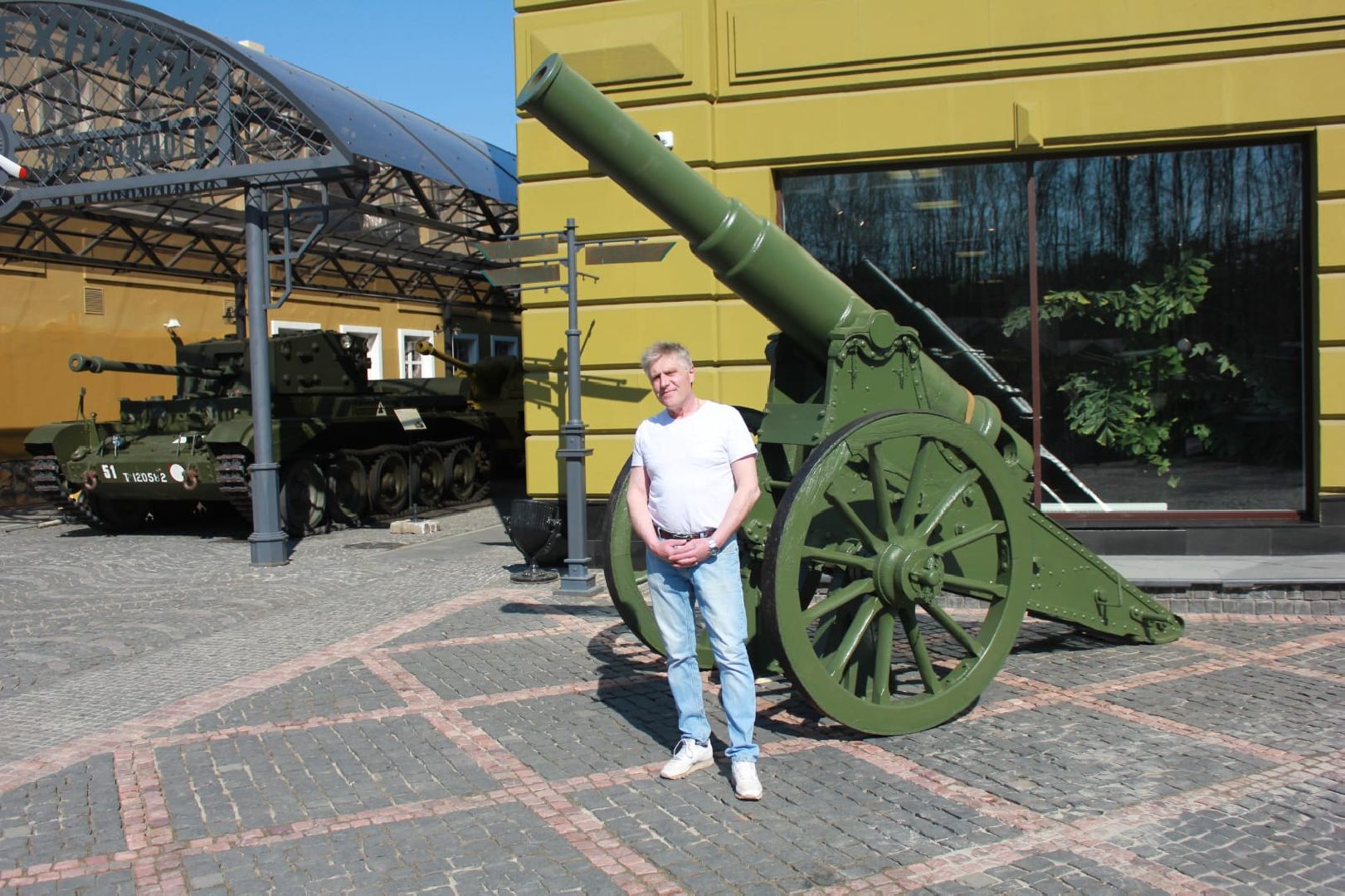 пушкино, реставратор, военная техника, военная история, реставрация, танк, самолет, полевая кухня, пушка, советская армия, реконструкторы,запчасти, музей военной техники,