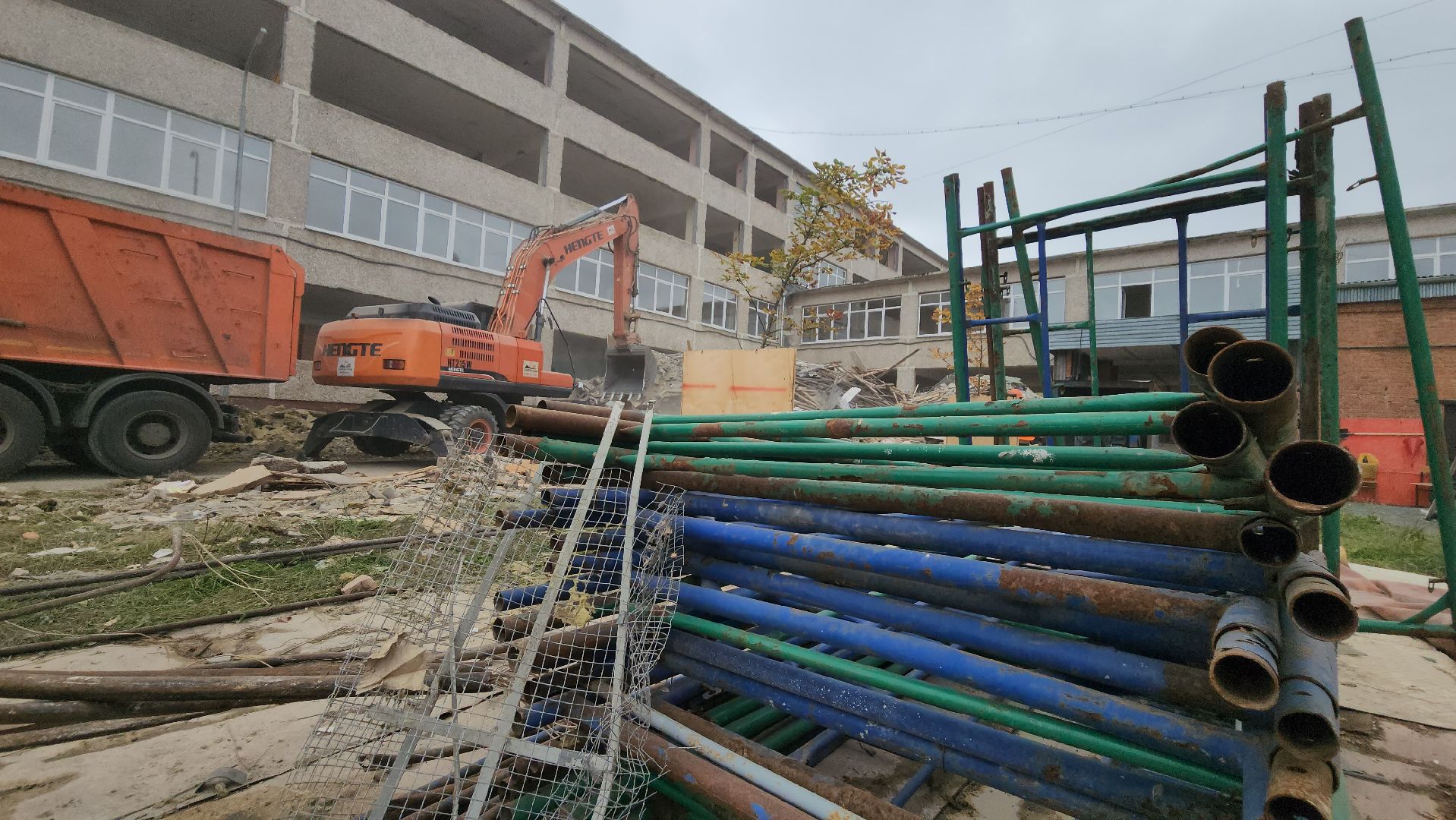 серпухов, школа 7 в серпухове, улица фирсова в серпухове, капитальный ремонт школы,