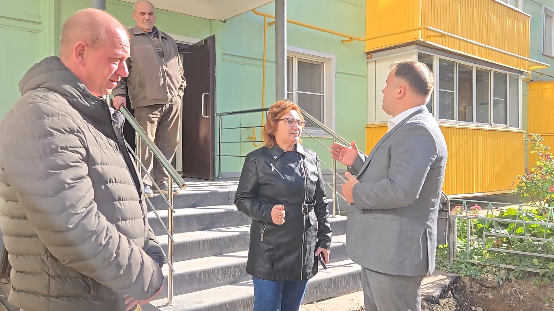 ремонт дома, ремонт подъезда, власиха заозерный, благоустройство территории,