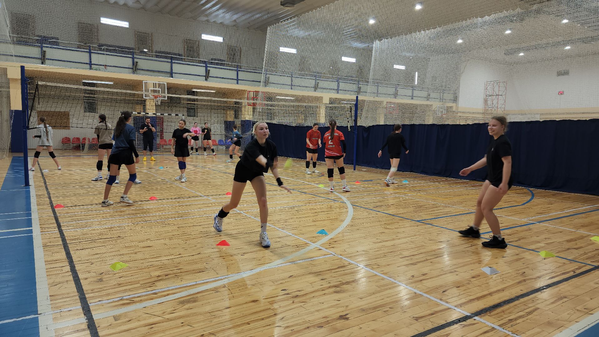 Волейбол , женская команда, Лобня ,
