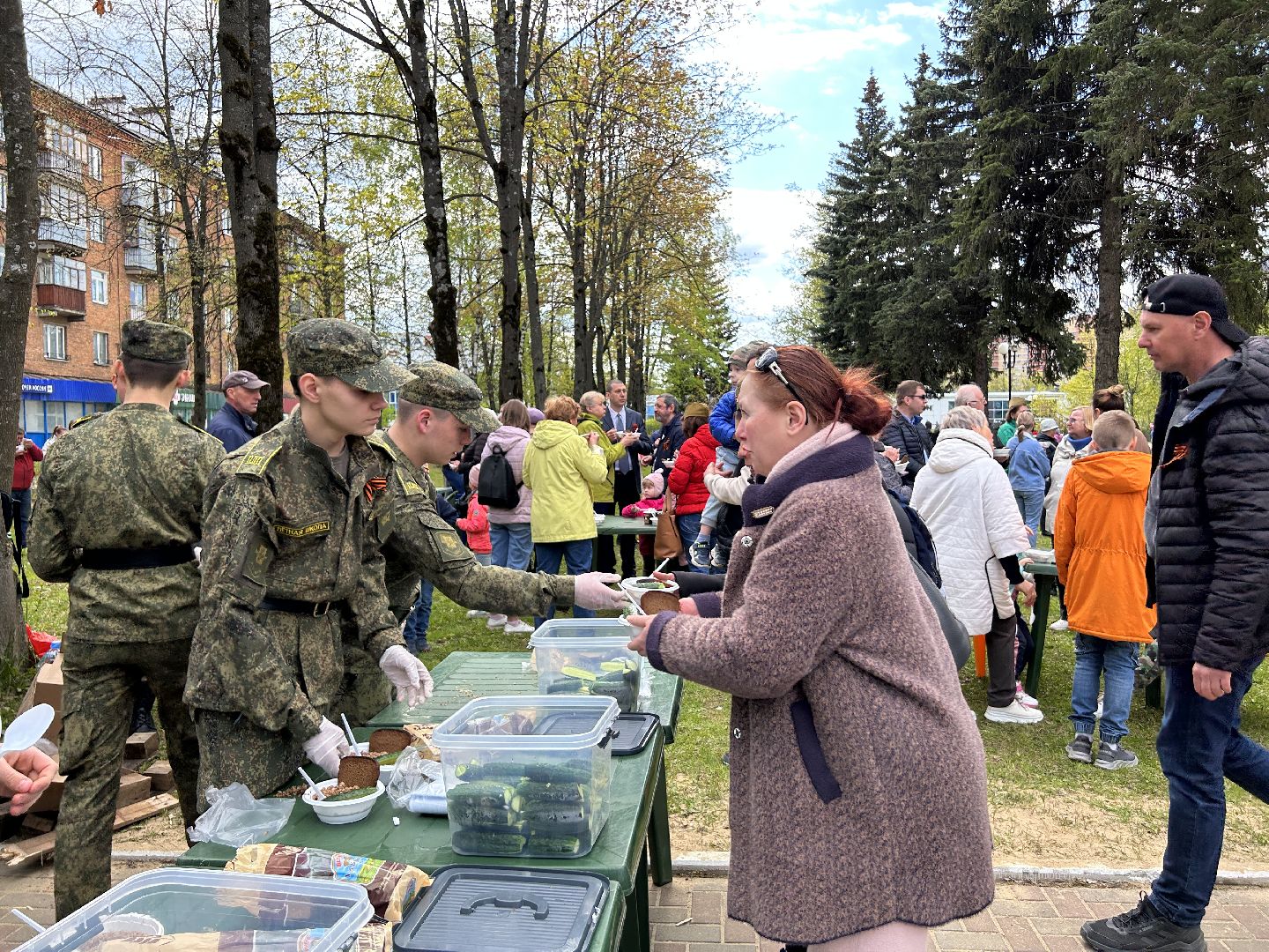 День Победы, полевая кухня
