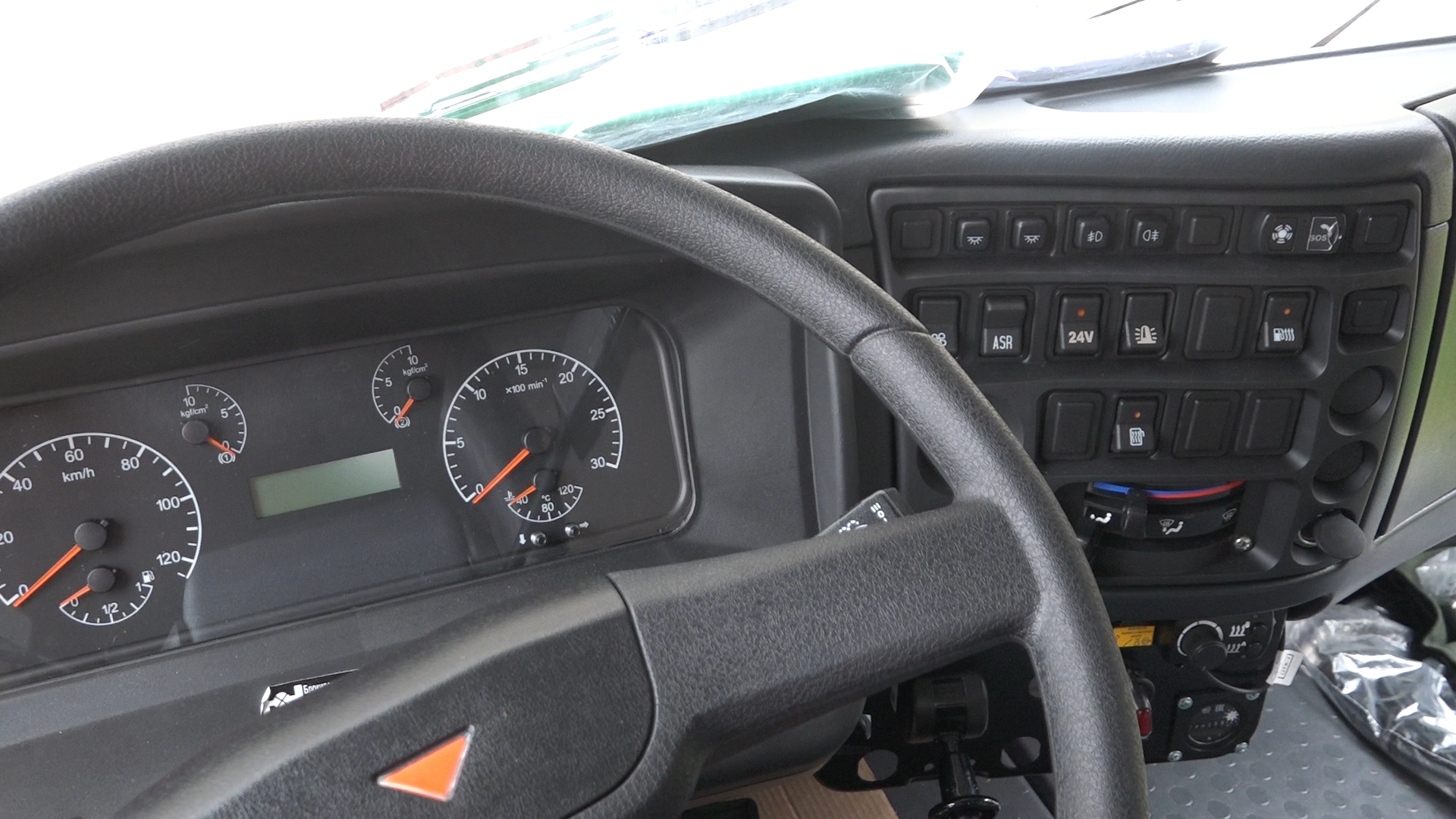 камаз, техника жкх, промывка сетей, устранение засора, власиха жкх,