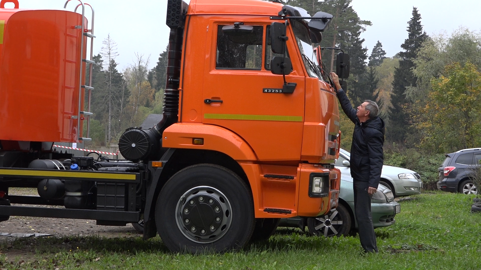 камаз, техника жкх, промывка сетей, устранение засора, власиха жкх,