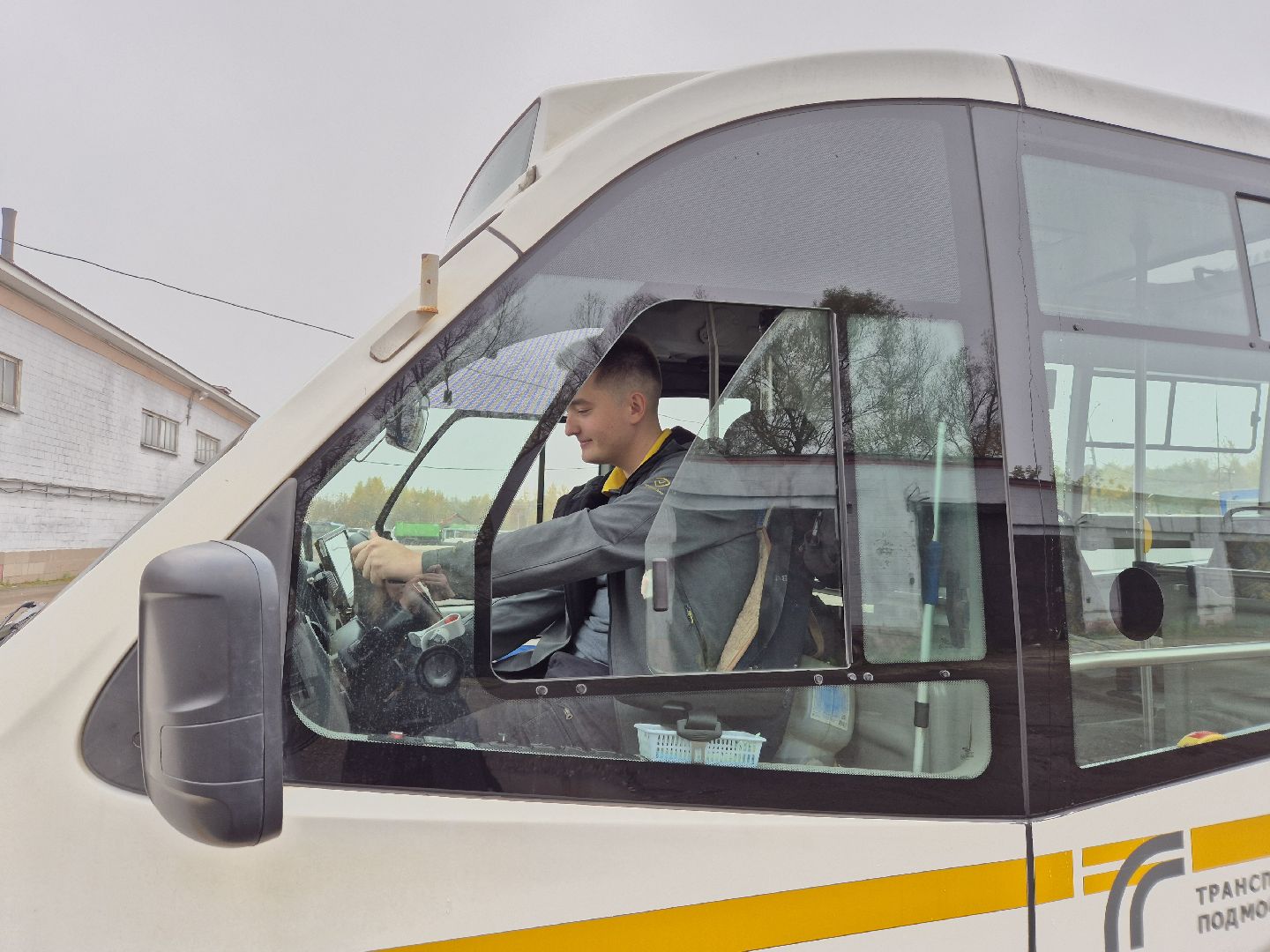 победитель конкурса, молодой водитель,