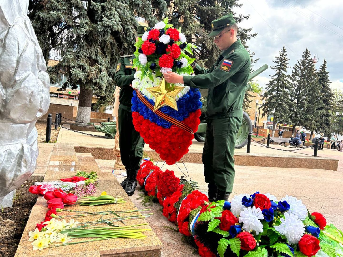 Подольск, День Победы, возложение цветов, мемориал