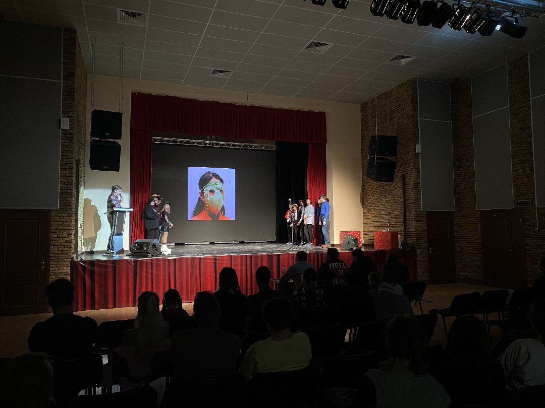 Клин, общество