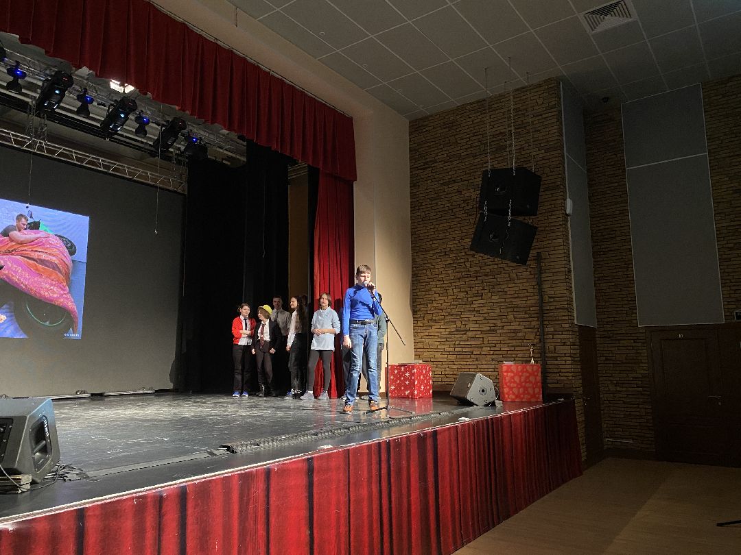 Клин, общество