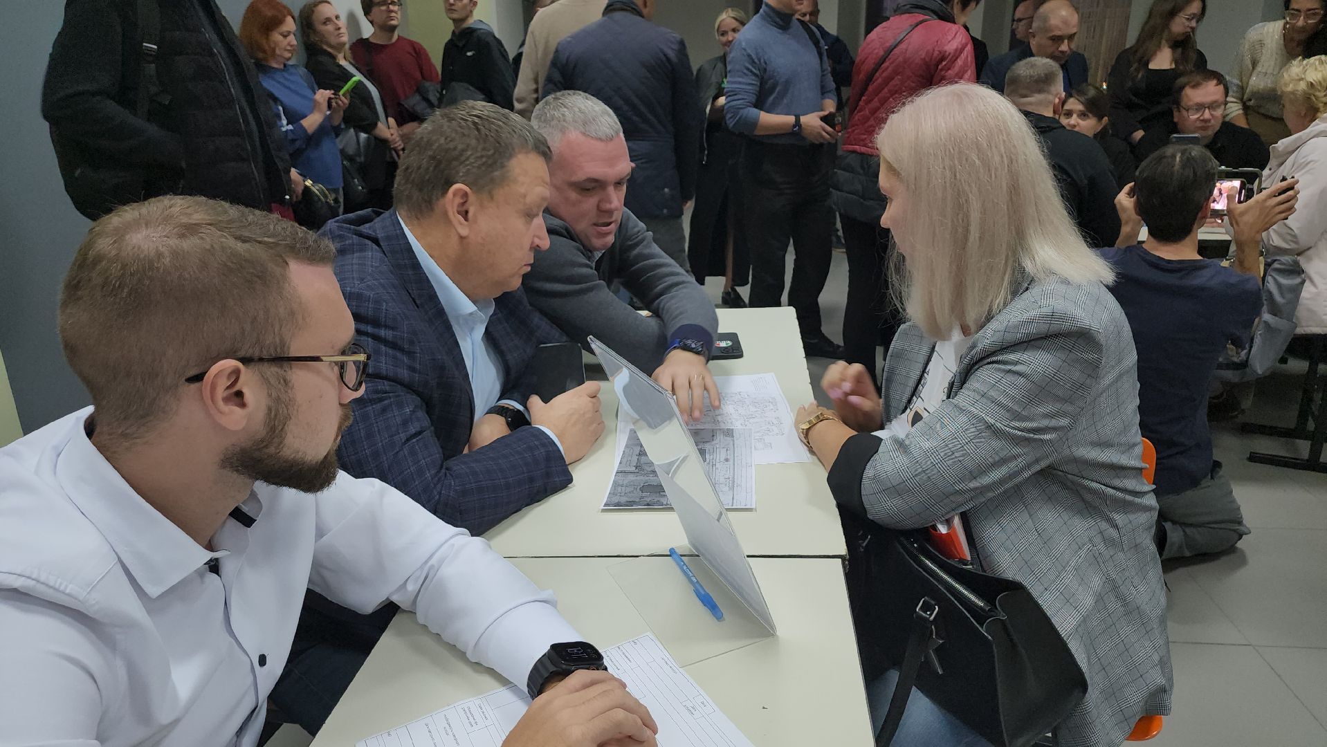 Люберцы, выездная администиация, глава люберец владимир волков, жители,пешеходный переход, безопасность дорожного движения,