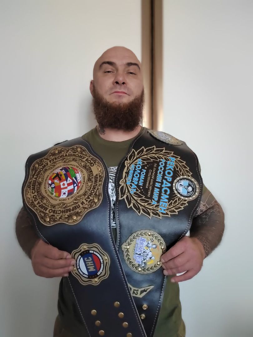 Балашиха, Москва, Роман Новиков, Чемпионат Мира по смешанному рукопашному бою, ММА, Федерация смешанного рукопашного боя, Герой России Александр Головашкин, поединок, все едины