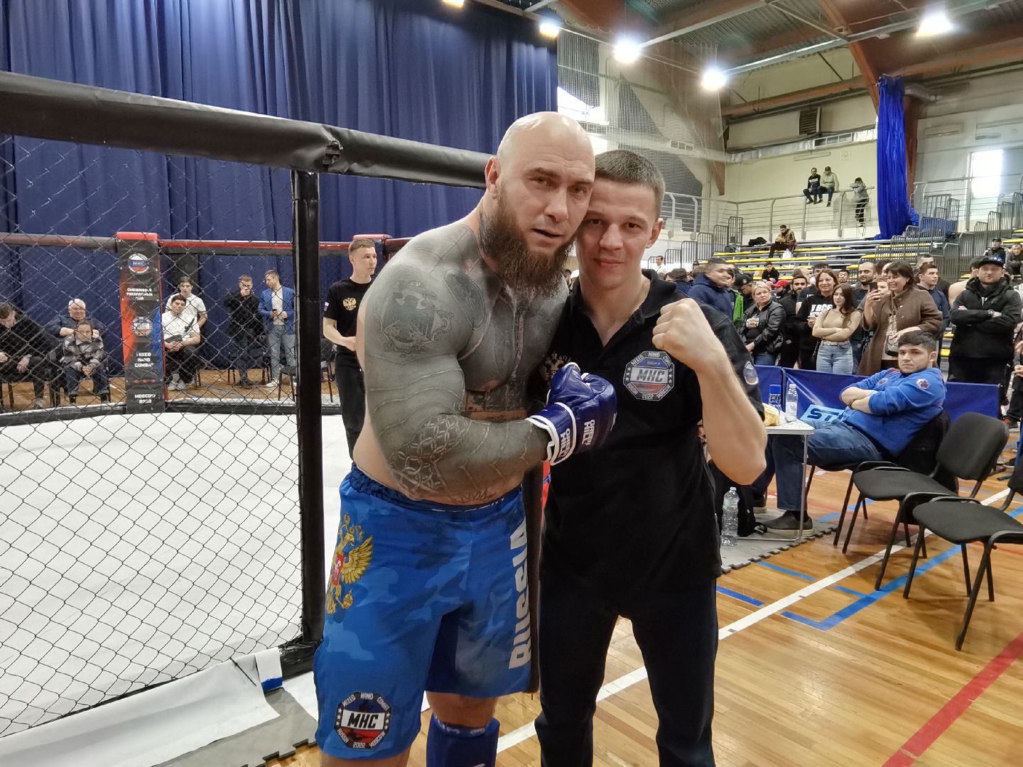 Балашиха, Москва, Роман Новиков, Чемпионат Мира по смешанному рукопашному бою, ММА, Федерация смешанного рукопашного боя, Герой России Александр Головашкин, поединок, все едины