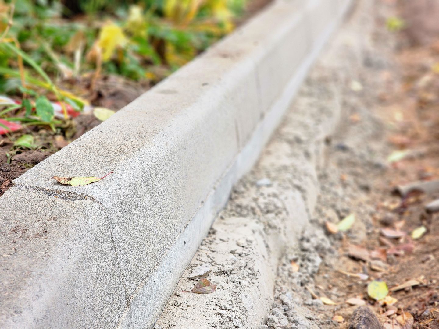 дубна,  комплексное благоустройство дворов, входные группы, новая парковка,асфальтирование дворов,