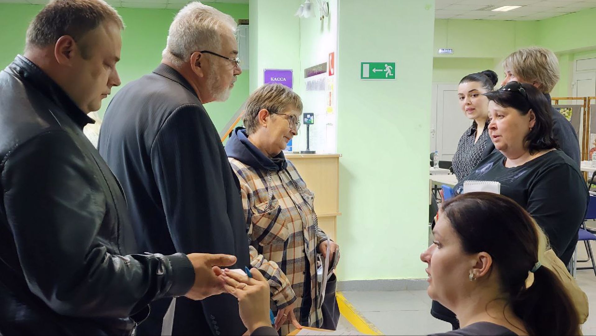 Дмитров, Выездная администрация, Поддержка учителей,