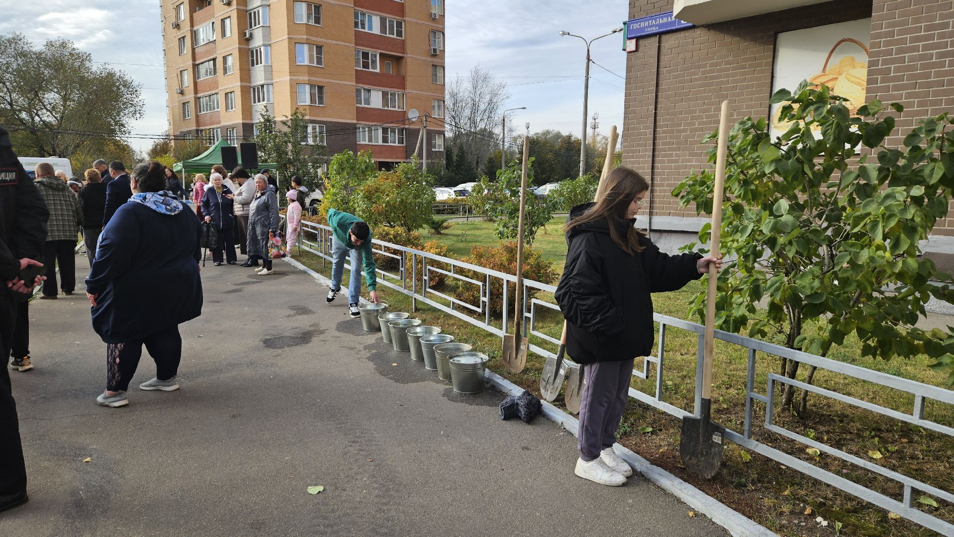 долгопрудный, благоустройство, сирень, акция посади дерево,