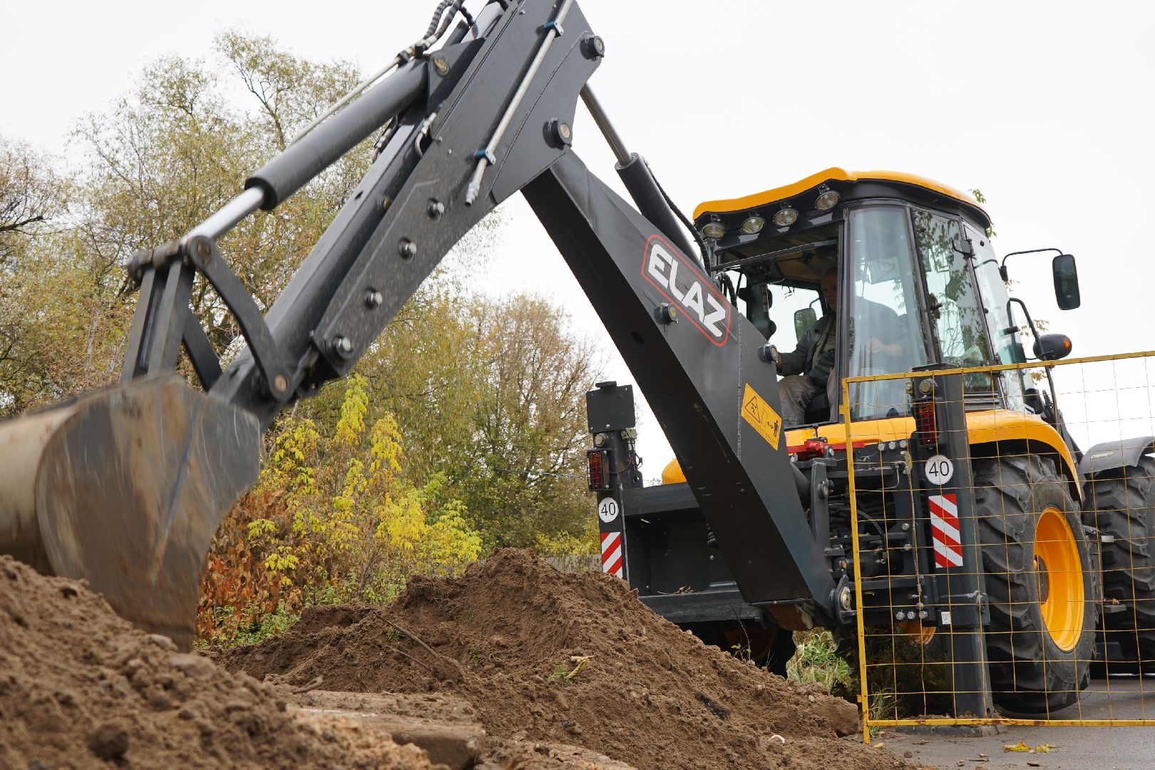 новый экскаватор, жкх, ступино,