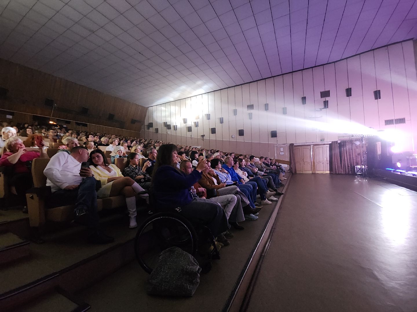 Черноголовка, Концерт, Мировые рок-хиты,