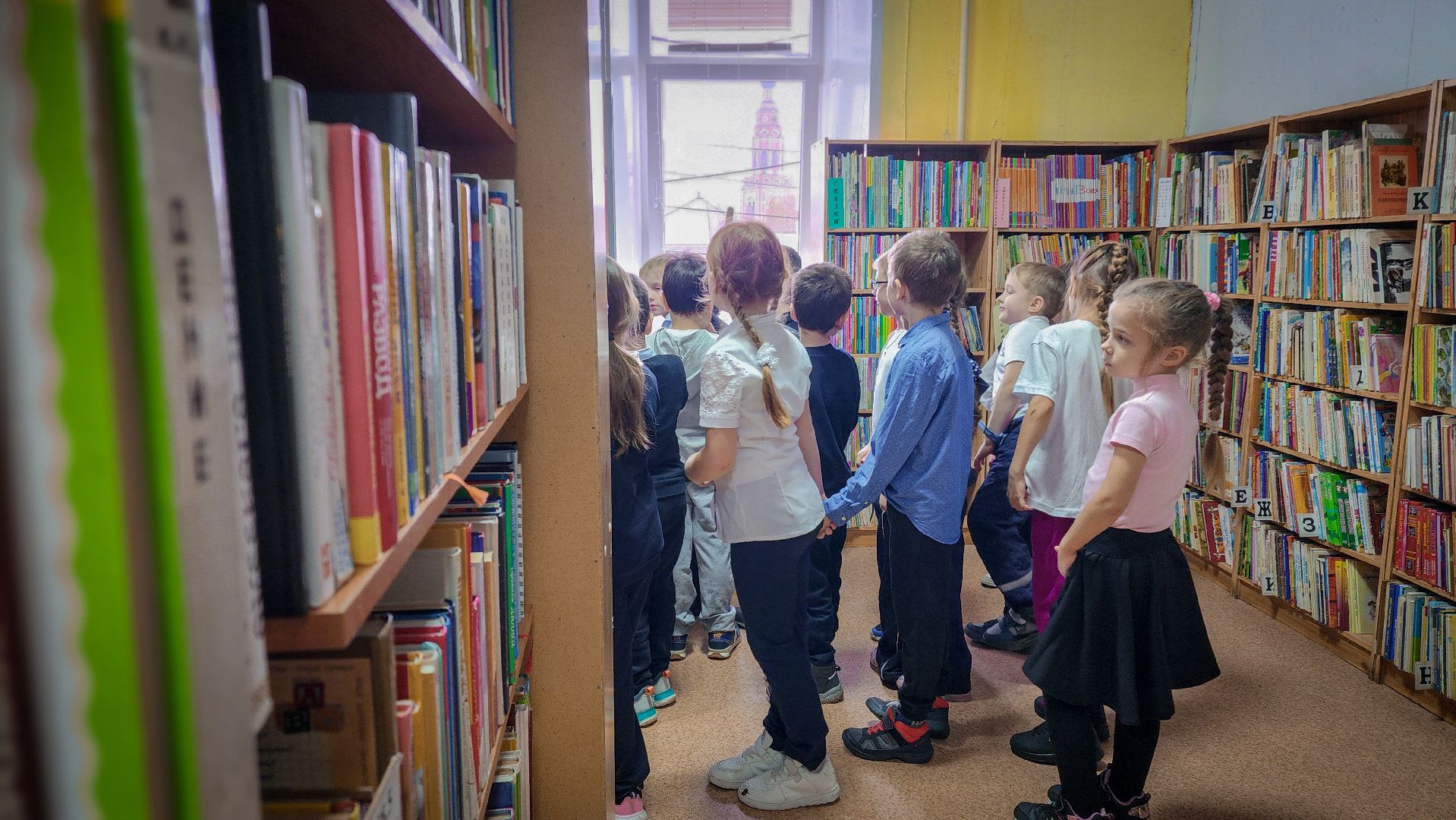 бронницы, посвящение в читатели, библиотека бронниц, первоклассники в библиотеке, дети,