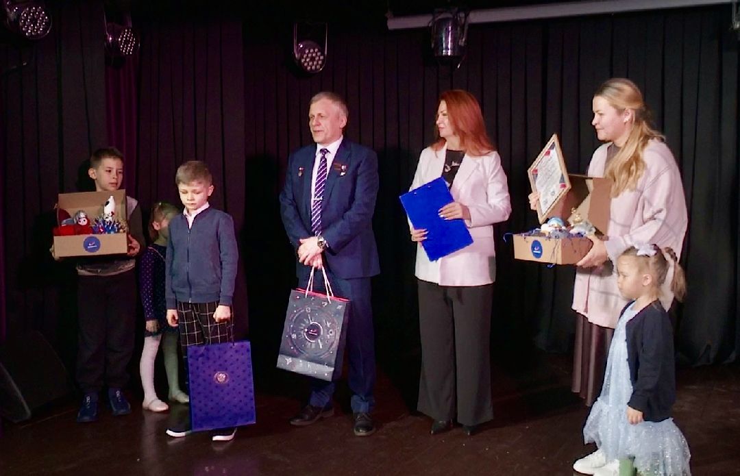 Клин, общество