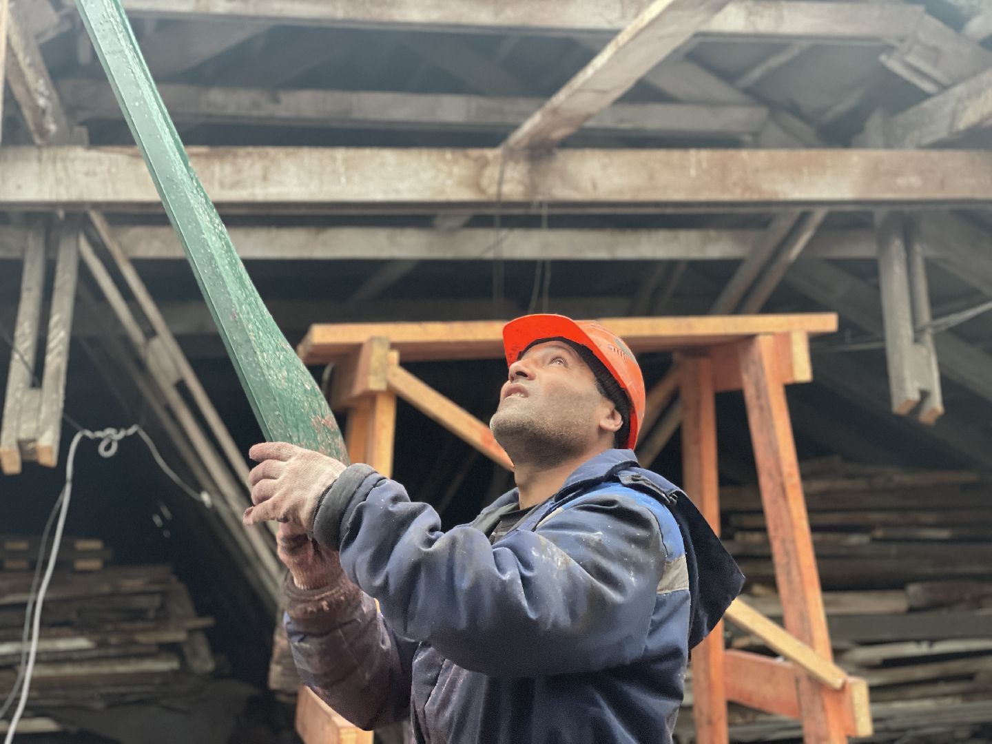 Строительство, крыша