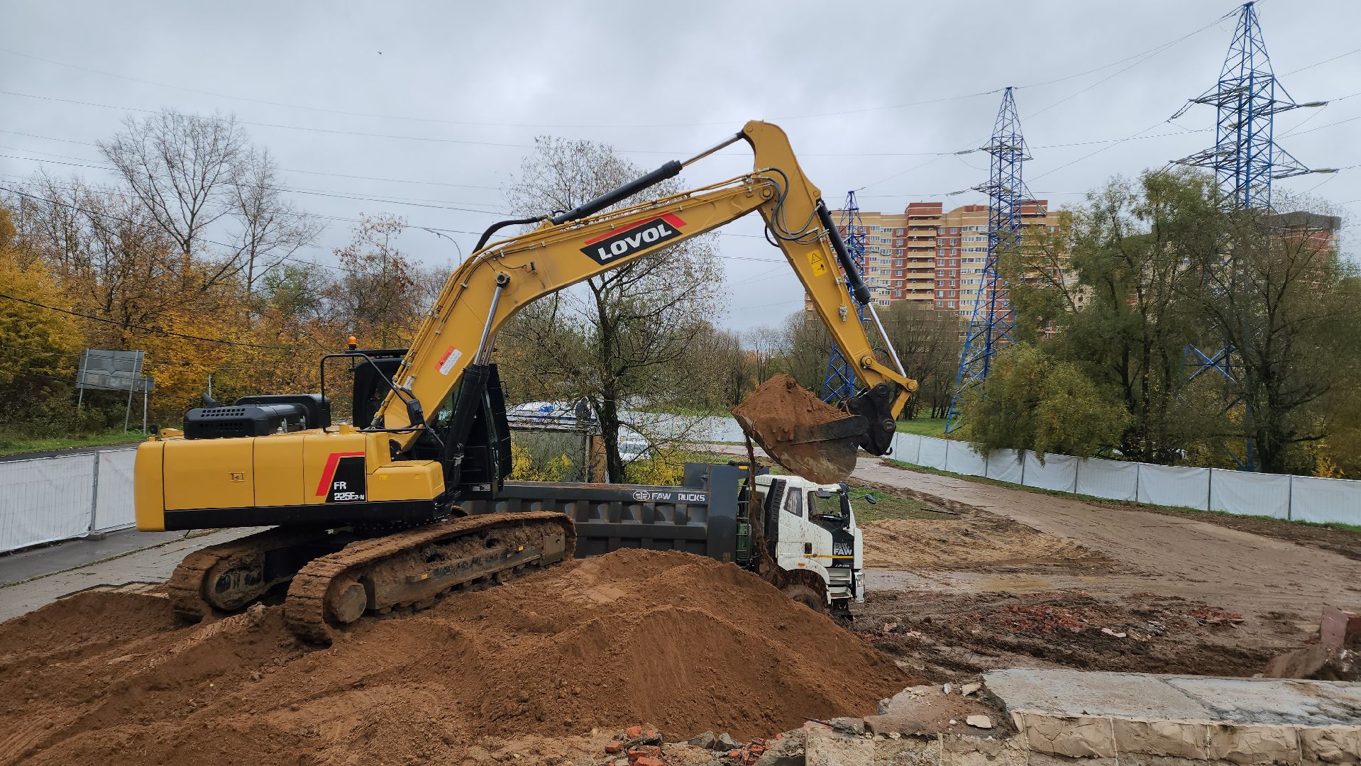 монумент, Лобня , реконструкция  площади,