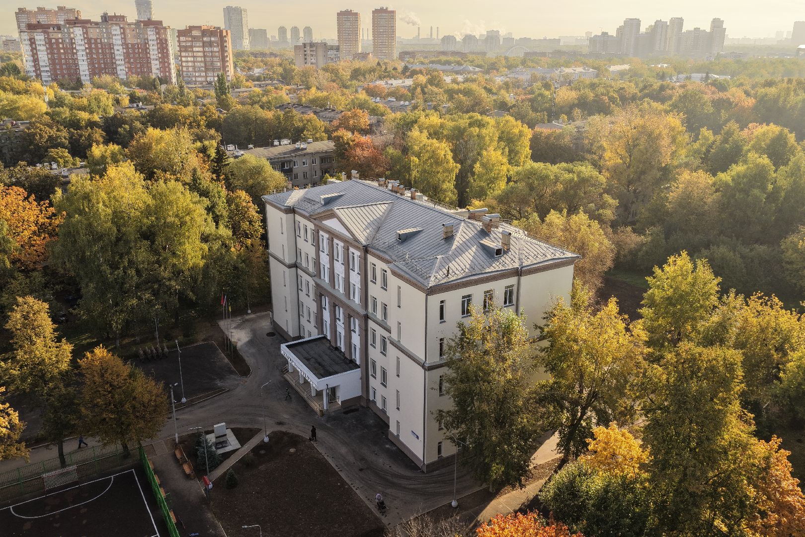 видео с коптера, школа 8 в химках,