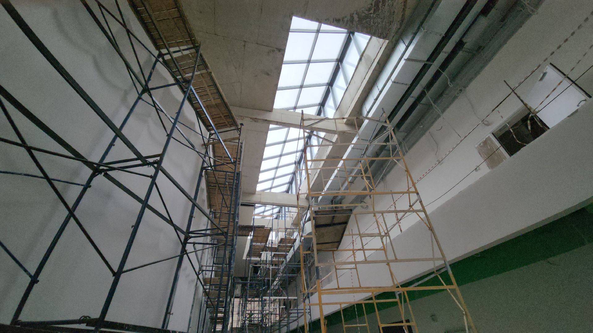 стройка, новая школа, красногорск, изумрудные холмы,