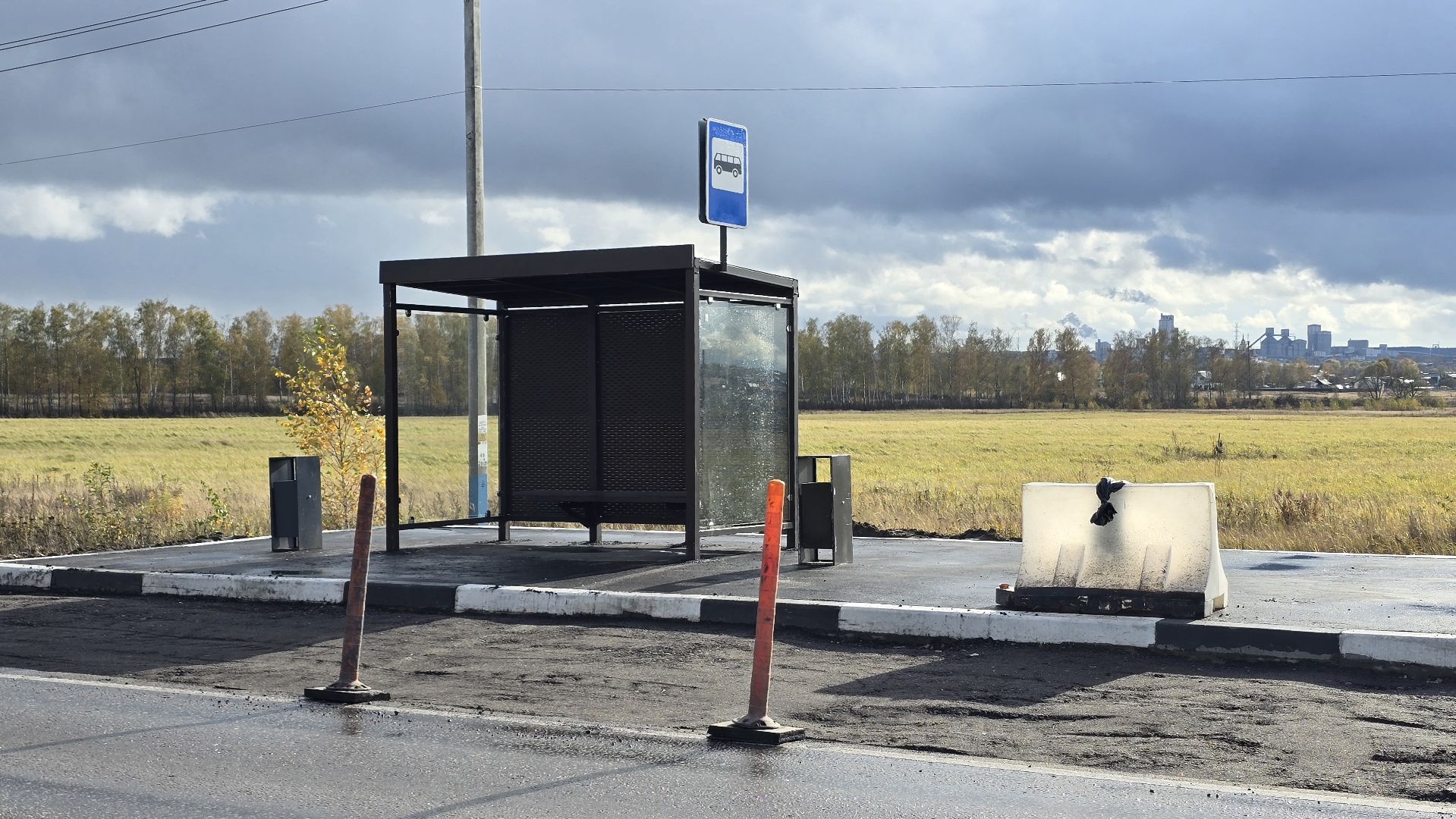 Коломна, автобусная остановка, остановочные павильоны,