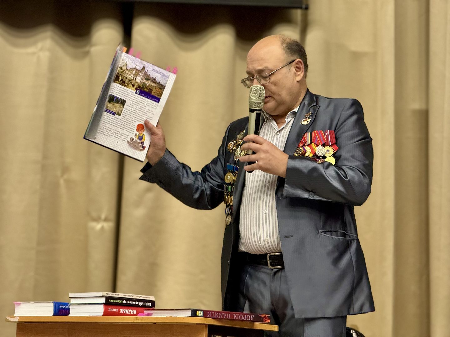 писатель алексей плотников, ленинский округ, неделя чтения, лопатинская сош,