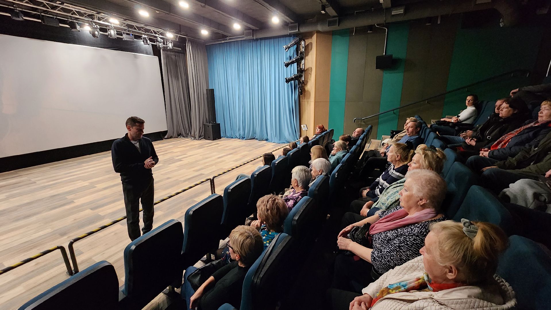 патриотическое кино, протвино, волонтеры, дк протон,