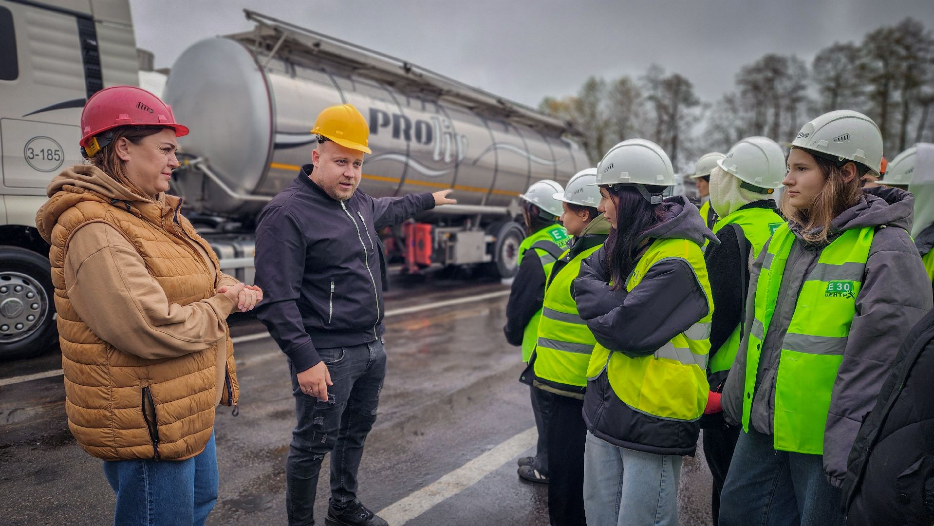 бронницы, студенты , компания работодатель в бронницах, экскурсия для студентов, будущая профессия,