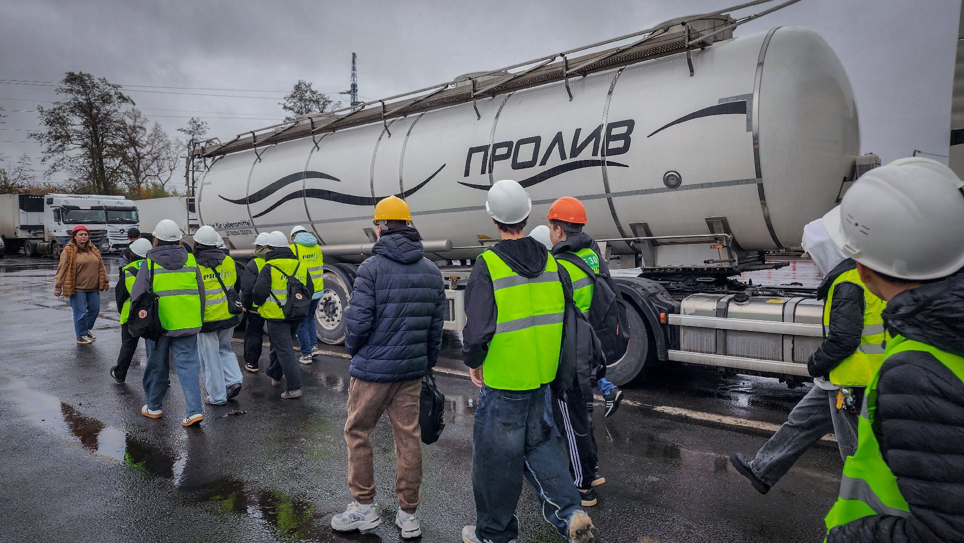 бронницы, студенты , компания работодатель в бронницах, экскурсия для студентов, будущая профессия,