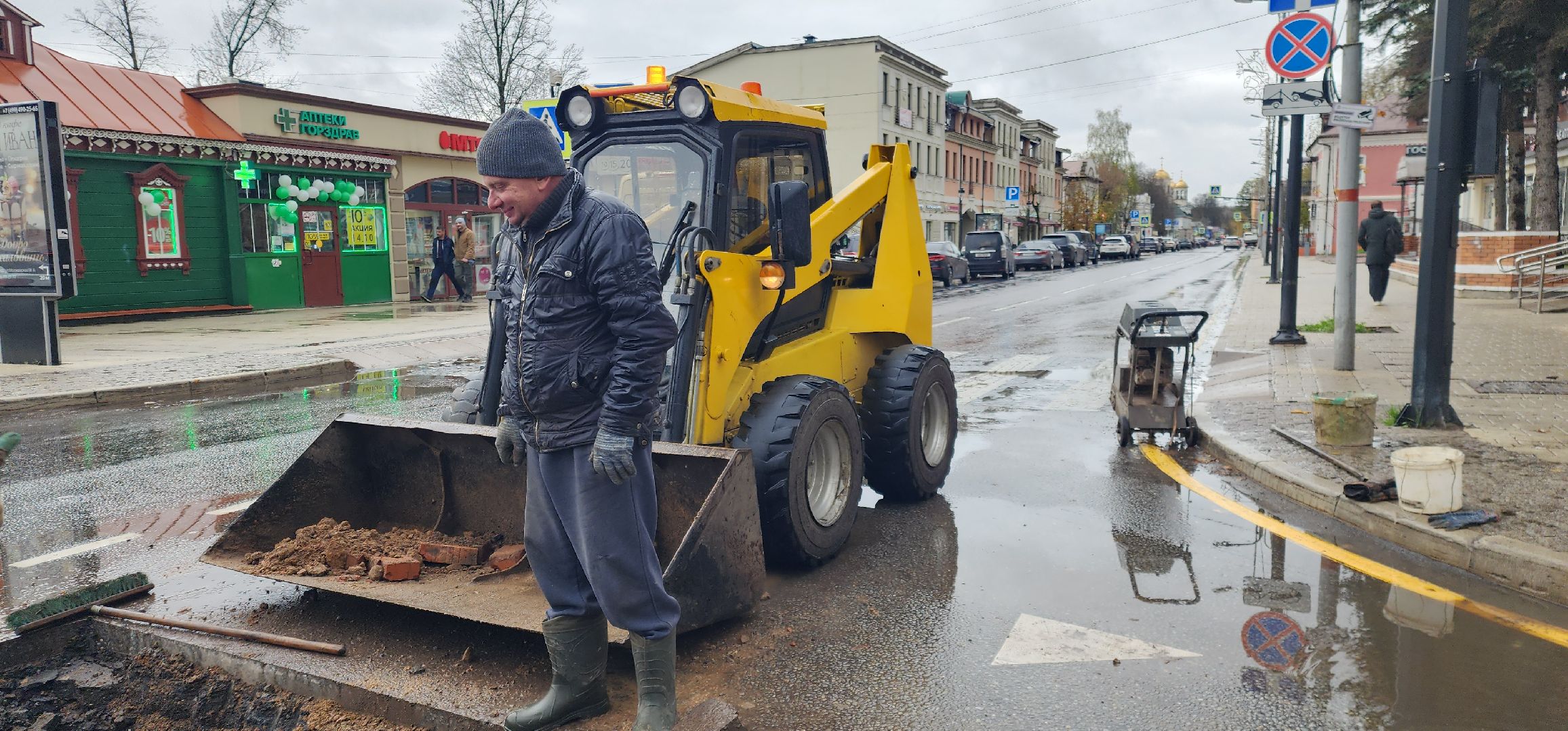 ЖКХ, Готовность техники к зиме , Очистка дворов от снега ,