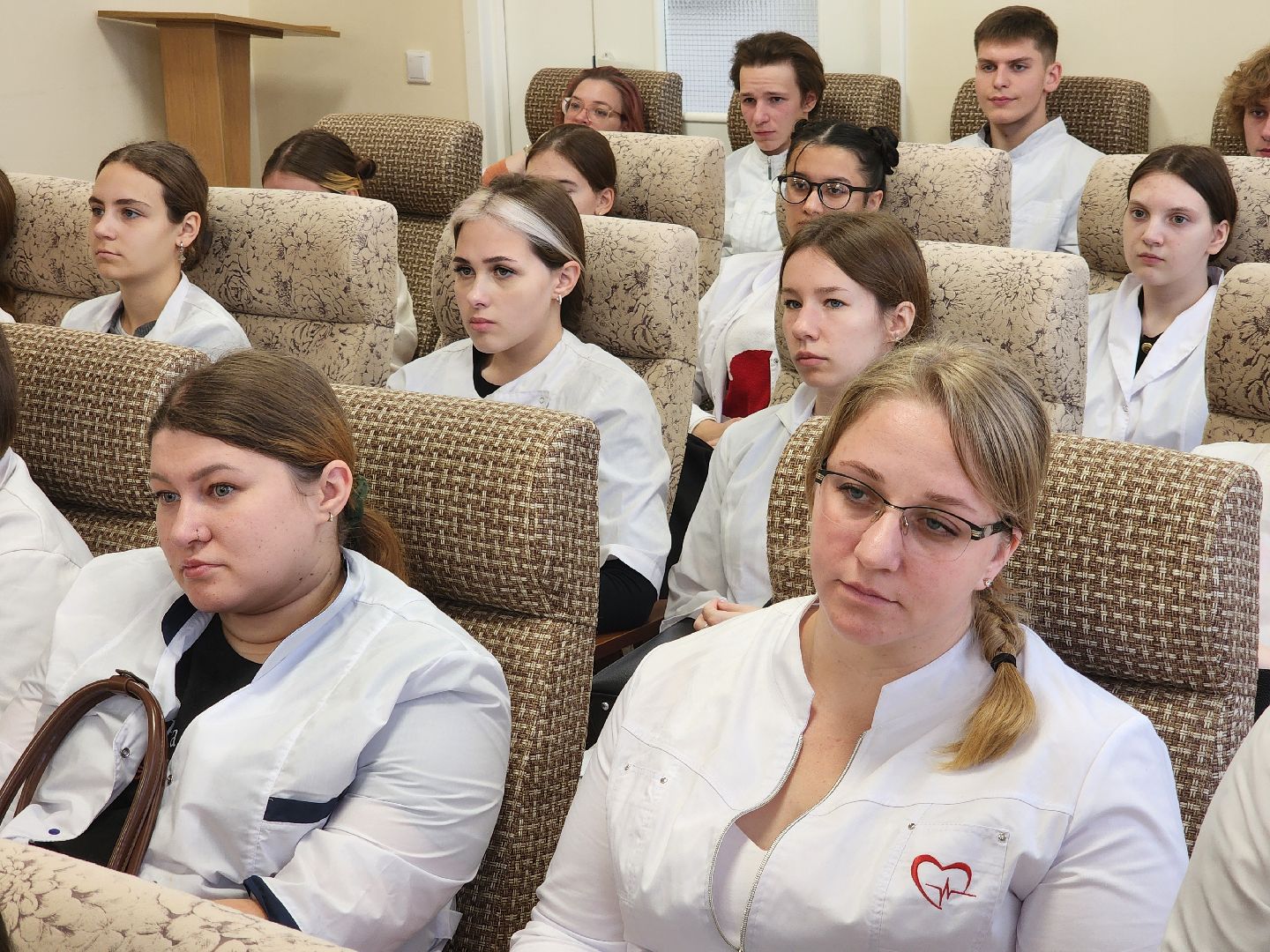 Подольск , детская больница, студенты, медики,